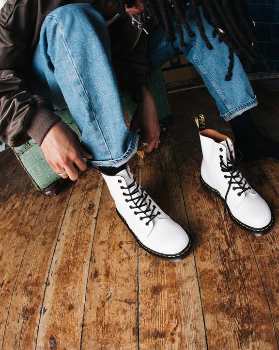 DR. MARTENS White Vintage 1460 Boots