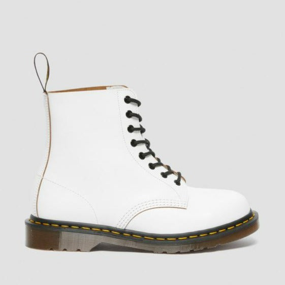 DR. MARTENS White Vintage 1460 Boots